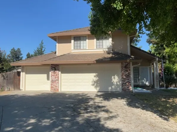 300 Grove Ct, Dixon, CA 95620
