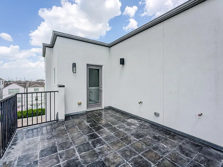 8409 Hempstead Rd #A — Photo 38