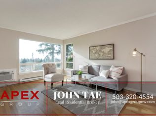 8400 SW Canyon Ln APT 5, Portland, OR 97225