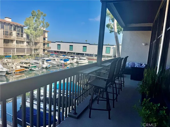 7221 Marina Pacifica Dr N, Long Beach, CA 90803