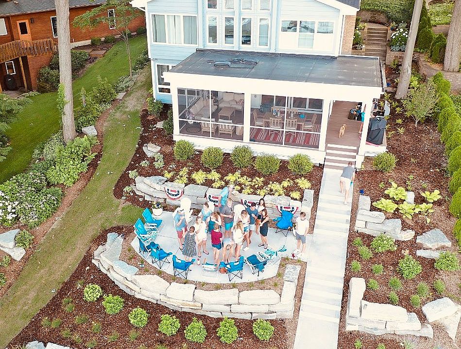 1st image of 115 Crestwood Dr