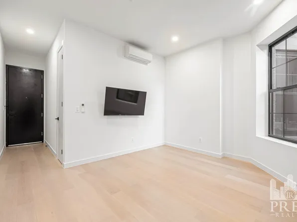 163 East 89th Street image 2 of 13