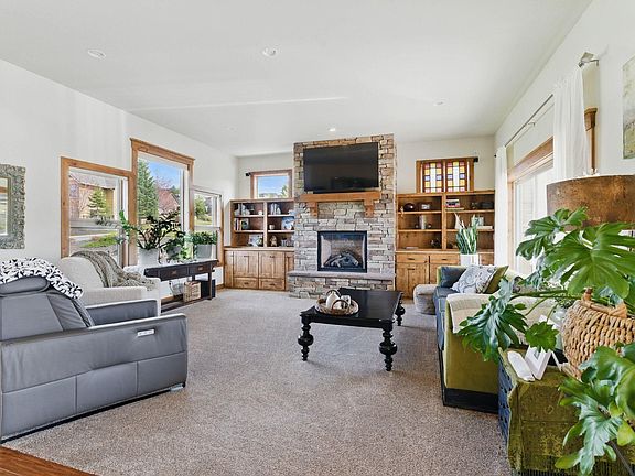 5th image of 365 N Legacy Ridge Dr
