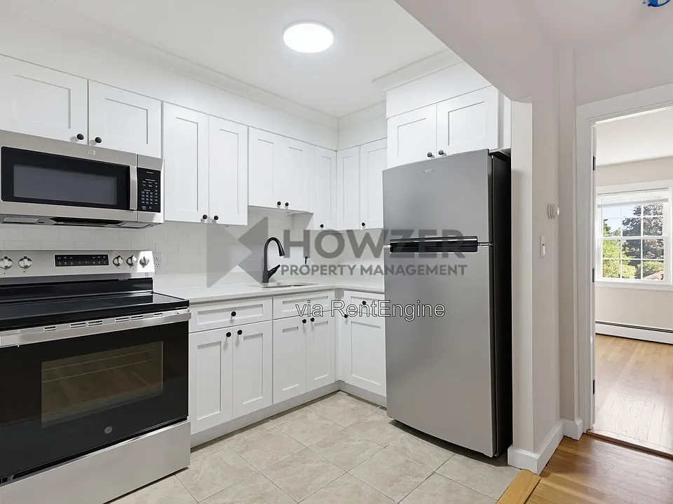 1019 Main St #D