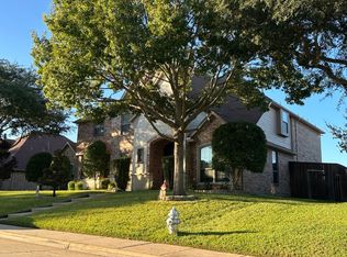 1521 Mossy Rdg, Desoto, TX 75115
