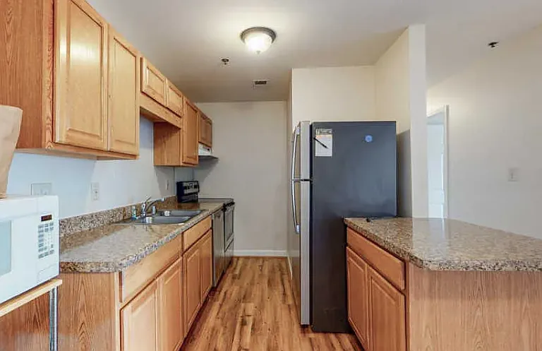 205 Simpson Ave — Photo 7