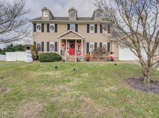 308 Autumn Cir, Bluff City, TN 37618