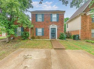1606 Oaken Bucket Dr, Cordova, TN 38016