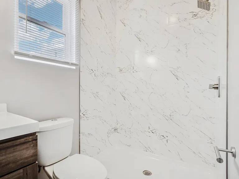 2805 N Talbott St #A — Photo 2