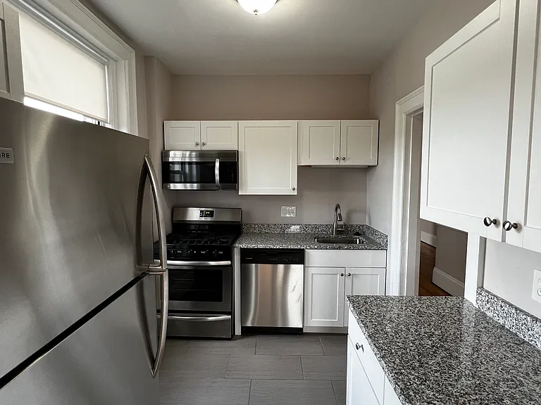46 & 46A Elm Street — Photo 50
