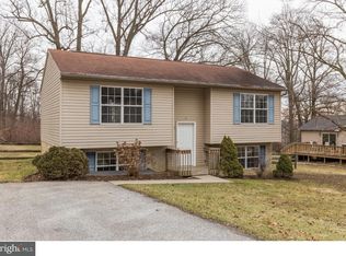 221 N Limestone Rd, Parkesburg, PA 19365