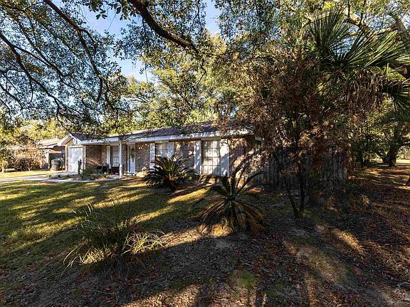 4th image of 6620 Tippin Ave