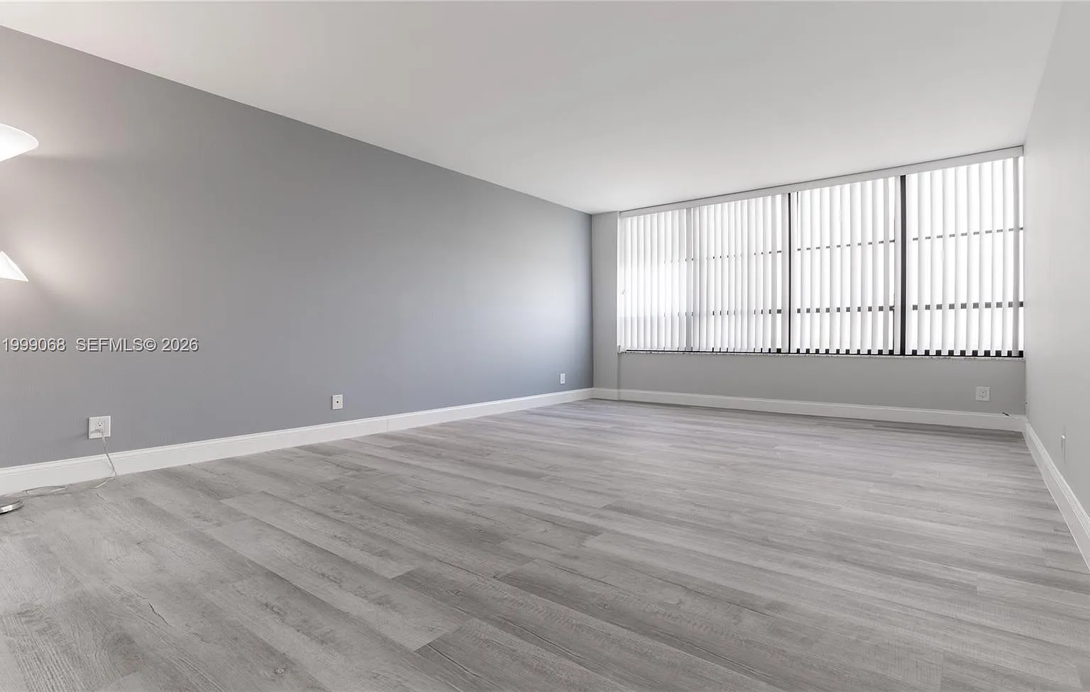 Olympus Condo — Photo 2