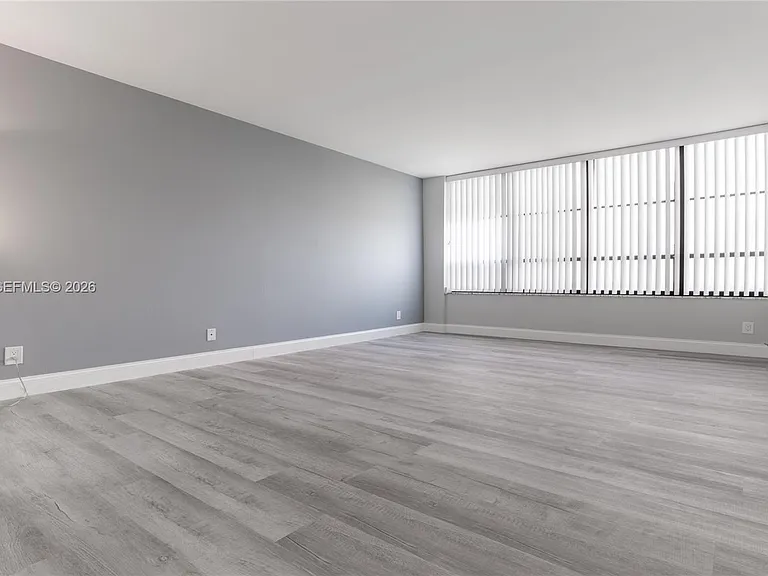 500 Three Islands Blvd #1110 — Photo 2