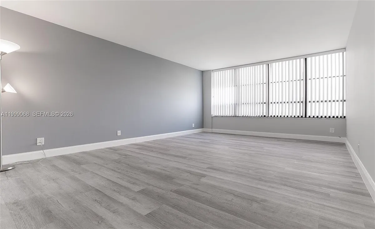 Building Photo - 500 Three Islands Blvd #1110
