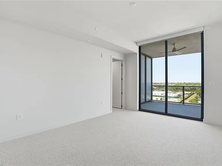 5100 Seagrass Blvd #306 — Photo 32