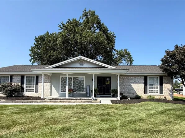 10 Club Grounds South Dr, Florissant, MO 63033