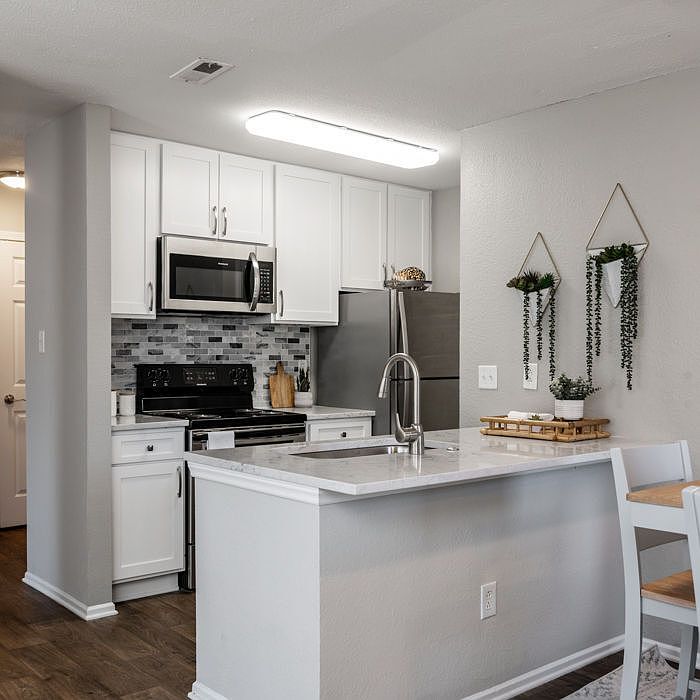 1st image of 4908 Endolwood Rd #5002P