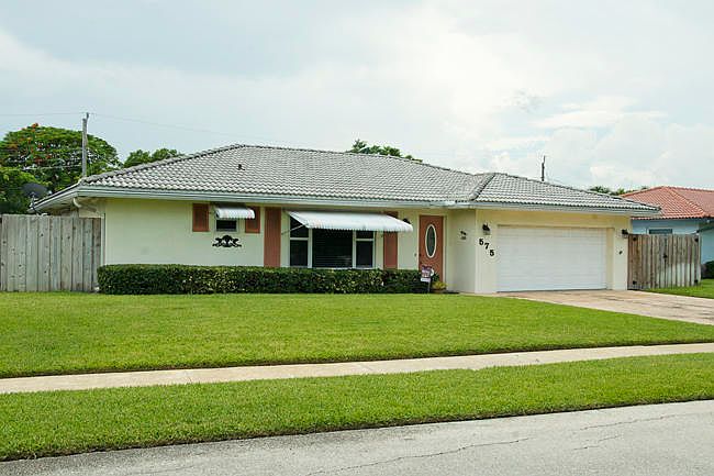 Home For Sale In Country Club Village