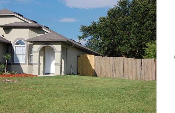 3rd image of 16018 Worthington Blvd