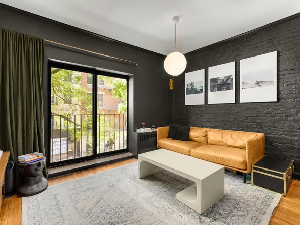 207 East 21st Street image 2 of 5