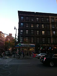 931 Eighth Avenue in Hell&#39;s Kitchen