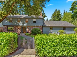 1209 Lake Garden Ct, Lake Oswego, OR