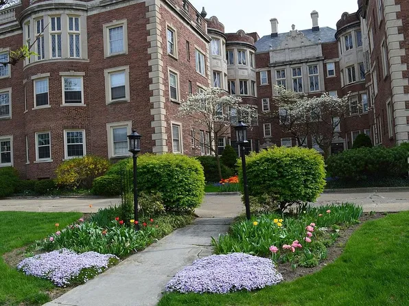 16300 Van Aken Blvd APT 206, Shaker Heights, OH 44120