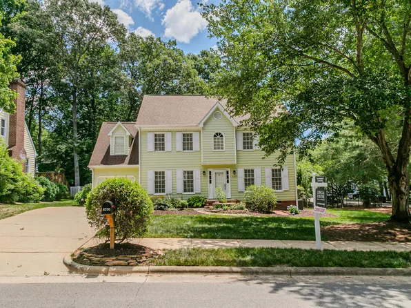 8200 Mourning Dove Rd, Raleigh, NC 27615