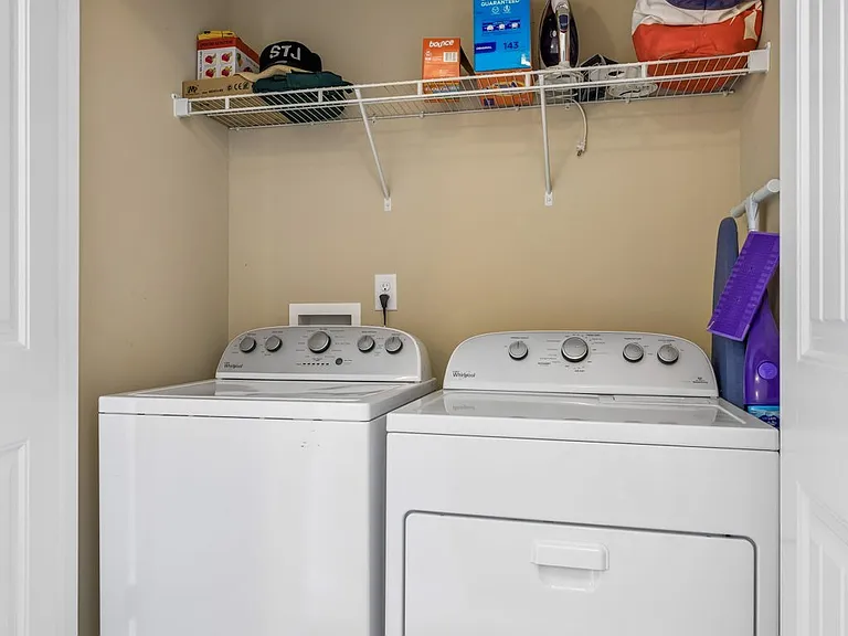 1319 Riverbrook Dr — Photo 39
