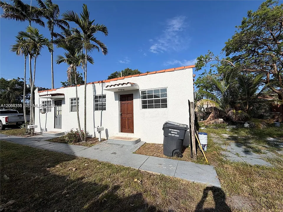 2212 Grant St #2