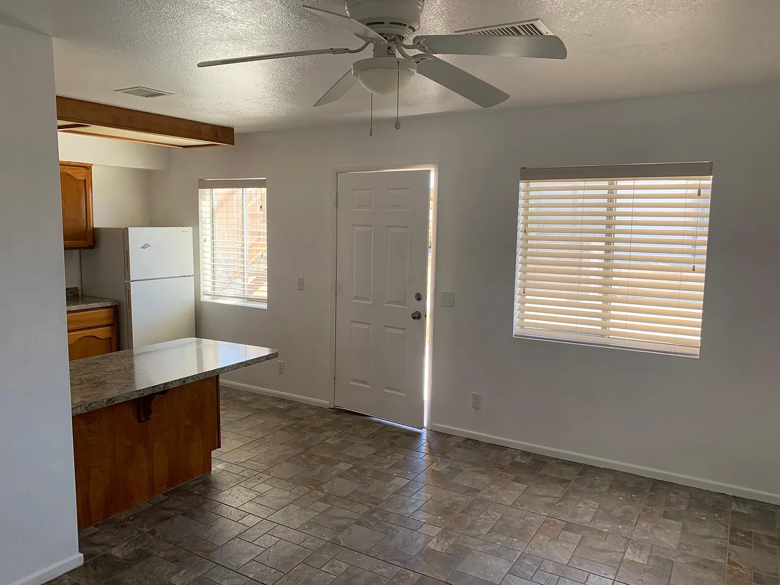 1325 Navajo Dr — Photo 3