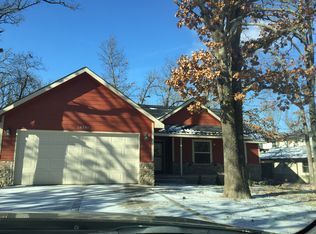 14293 Reed Rd, Siloam Springs, AR 72761