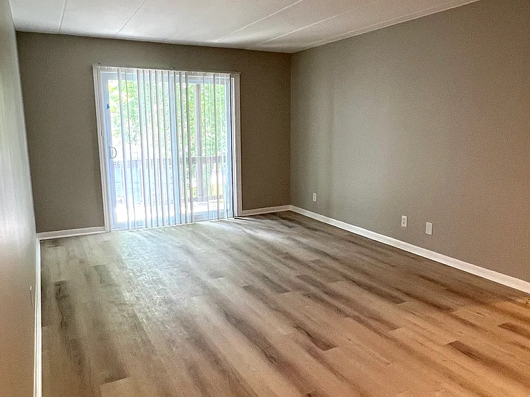 7634 Hohman Ave #F — Photo 3