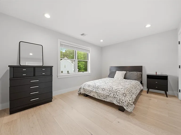 1 Lincoln Ct — Photo 27