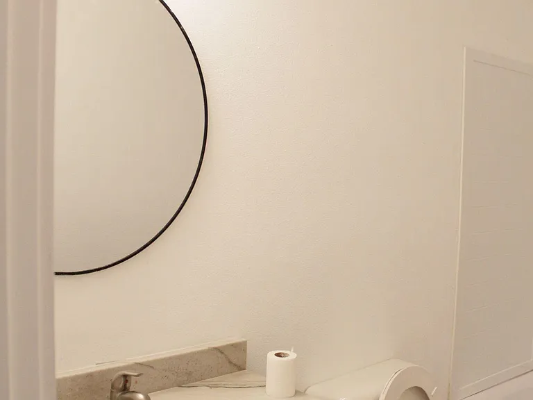 2nd Bathroom