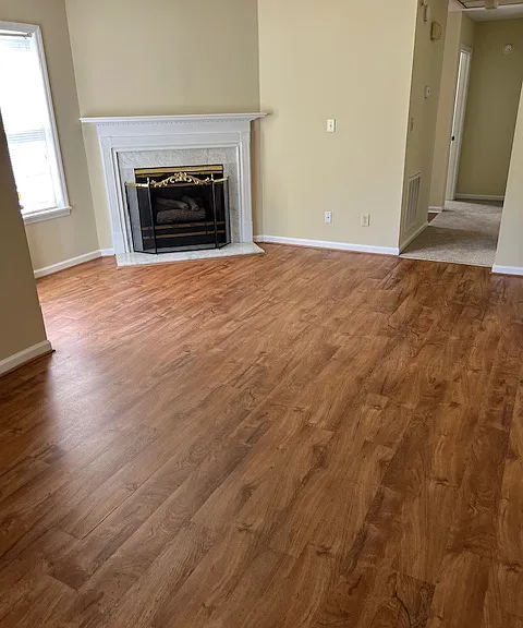 1083 Farm Pond Ln — Photo 1