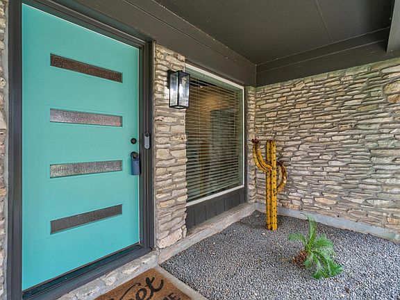4th image of 5203 Stone Gate Dr
