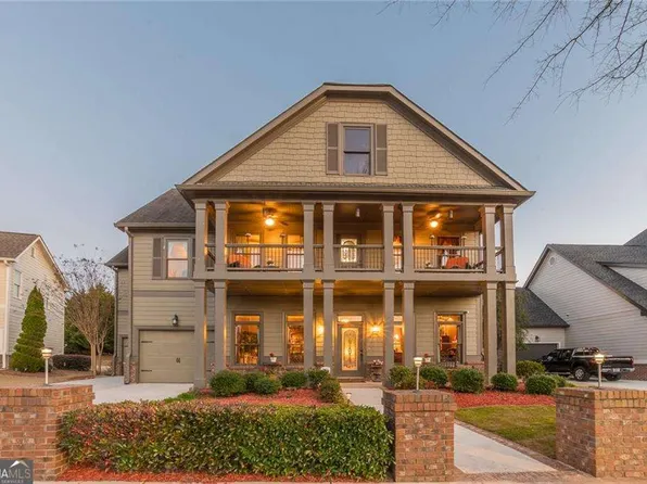 630 Warm Springs Ct, Loganville, GA 30052