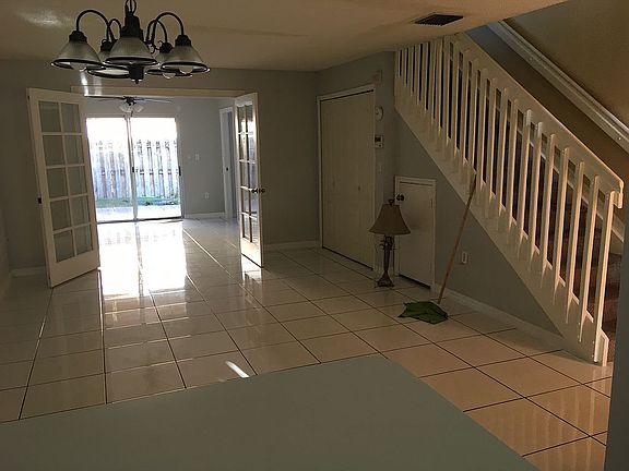 3rd image of 1148 NW 126th Ave