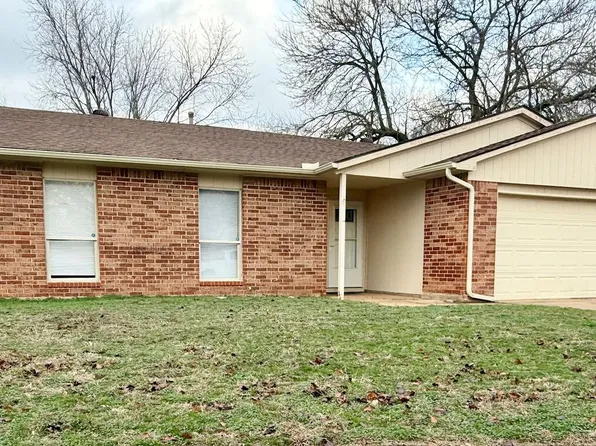 2109 Meridian Dr, Norman, OK 73071