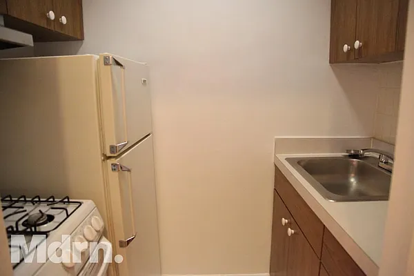 Rented by Mdrn Residential | media 20