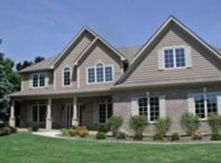 5713 Kingston Ave, Lisle, IL 60532