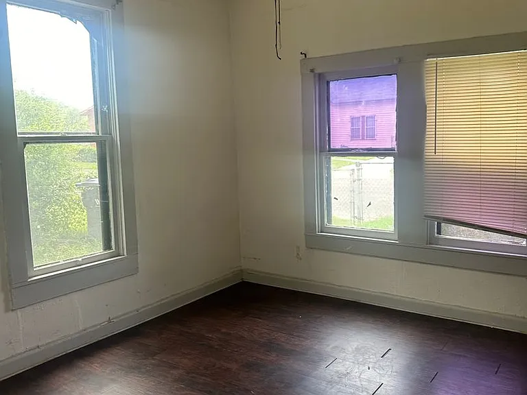 1107 Chestnut St — Photo 2