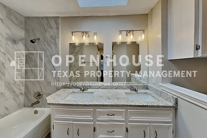1228 Windy Meadows Dr — Photo 11