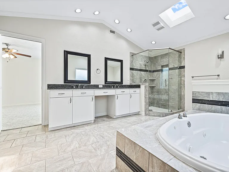 7251 Crooked Oak Dr — Photo 17