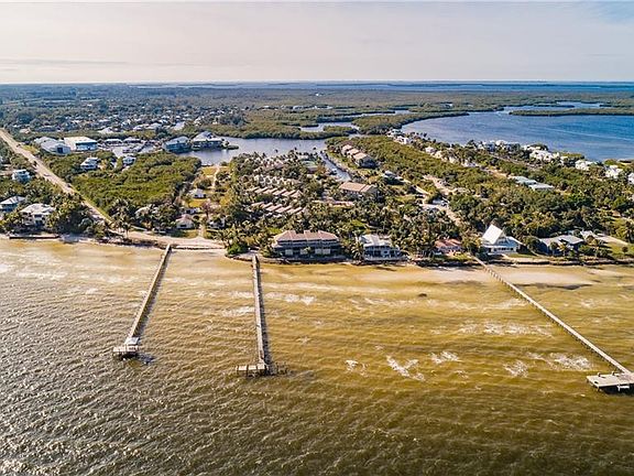 4th image of 16709 Bocilla Palms Dr #19