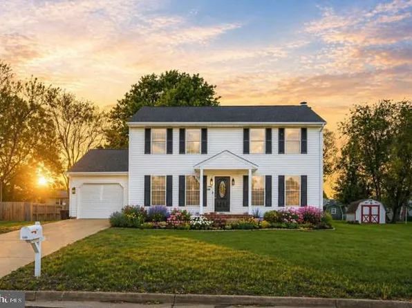 5086 Blarney St, Fredericksburg, VA 22407
