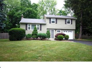 16 Marilyn Dr, East Windsor, NJ 08512