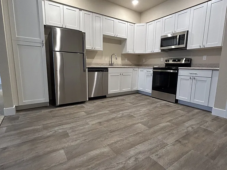 1080SQFT Unit Kitchen